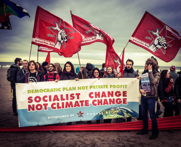 Sauvons notre planète du capitalisme !