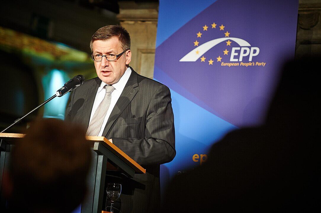 1084px-epp-st.-gery-dialogue-2013-8426039301