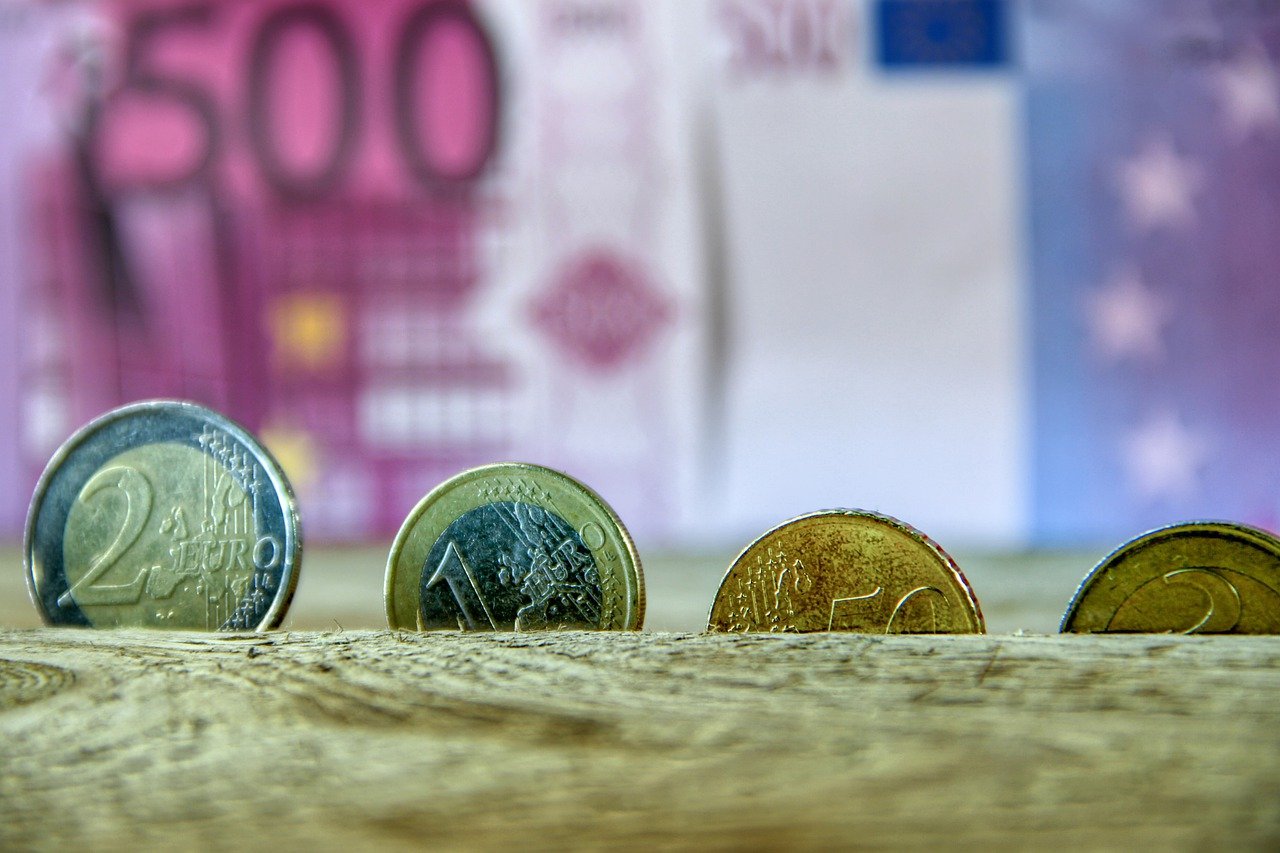 euro-g32cd7355c_1280